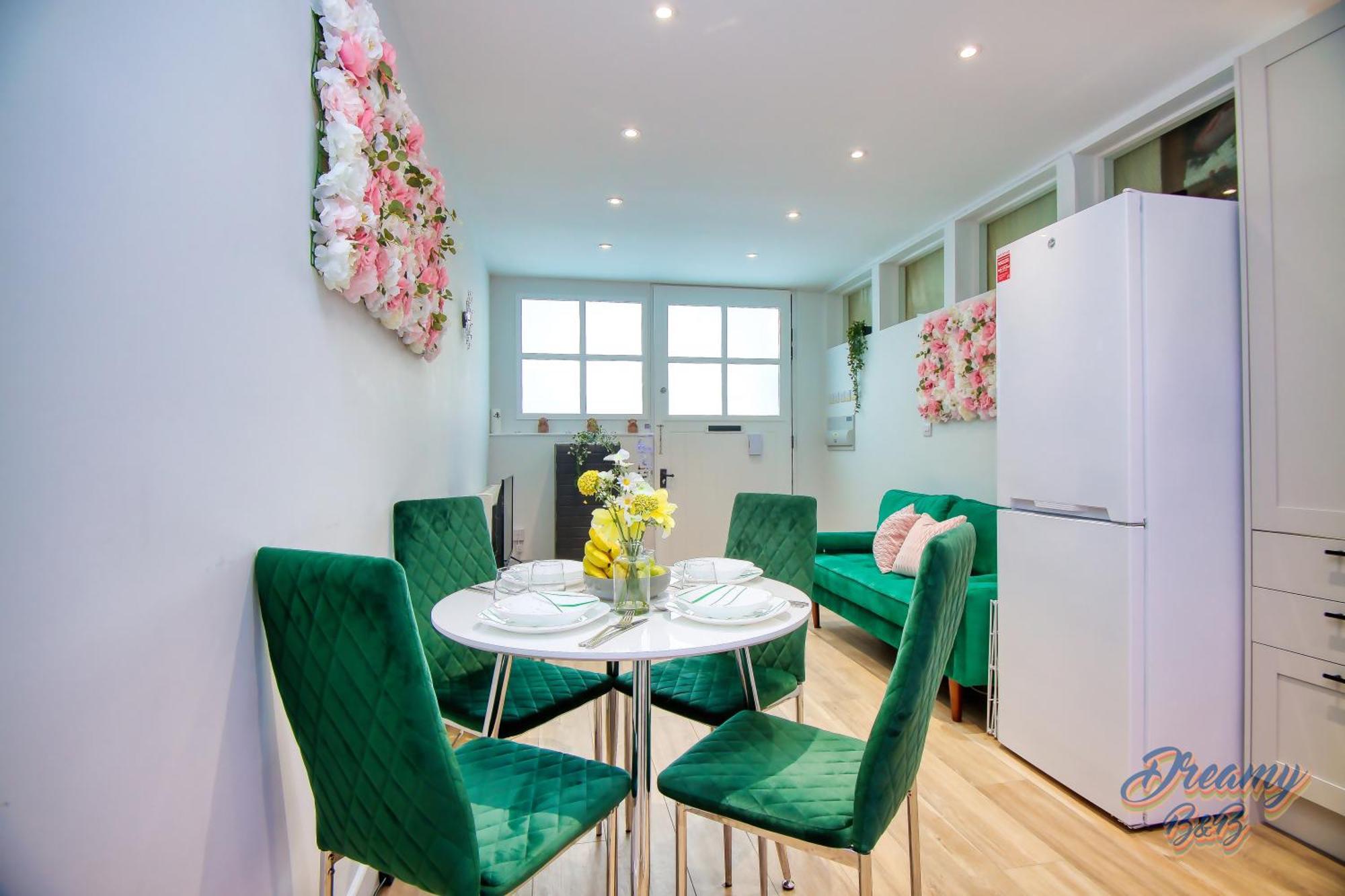 Апартаменты Amazing Place In Finsbury Park Лондон Экстерьер фото